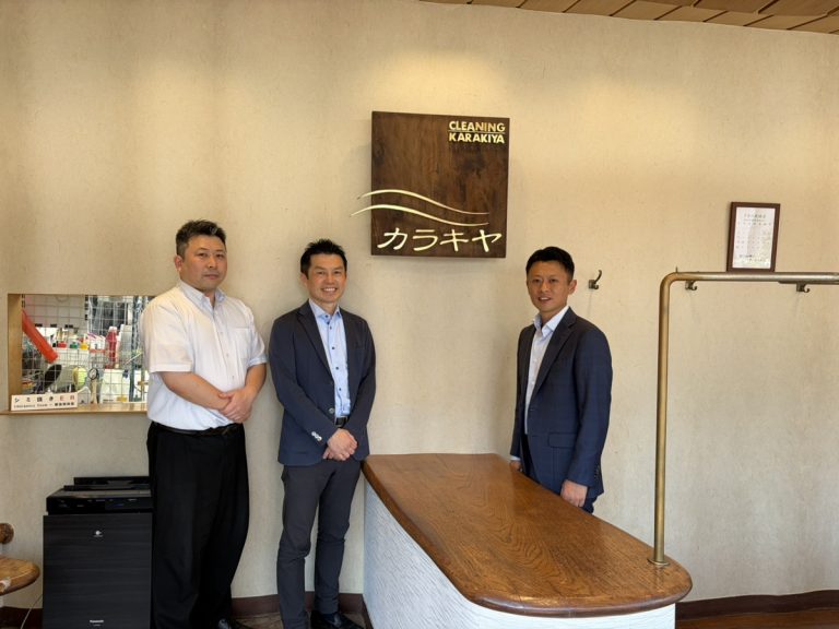 地域の「駆け込み寺」として断らないクリーニングを追求。バーコード出荷管理で現場のスピードを劇的に改善
